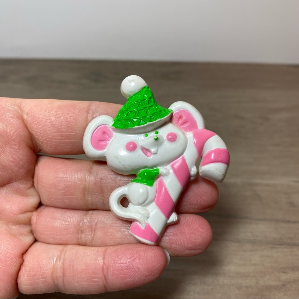 Avon Christmas Mouse Brooch - Pink Candycane Holiday Pin 1970s